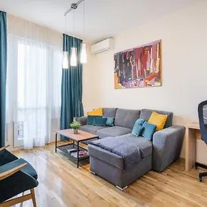 https://bpr-blue-paradise-apartment-with-a-c.inbudapesthotels.com