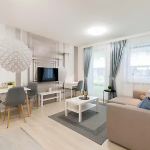 https://budapest-downtown-residences-leo-ac-elevator-terrace.inbudapesthotels.com