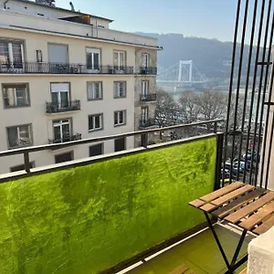 https://hill-view-apartment.inbudapesthotels.com